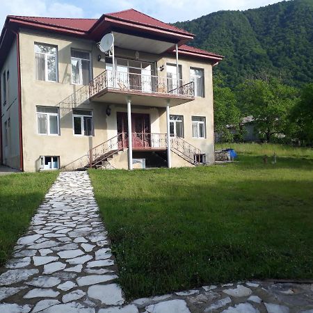 House At The Forest / Სახლი Ტყის Პირას Gordi Bagian luar foto